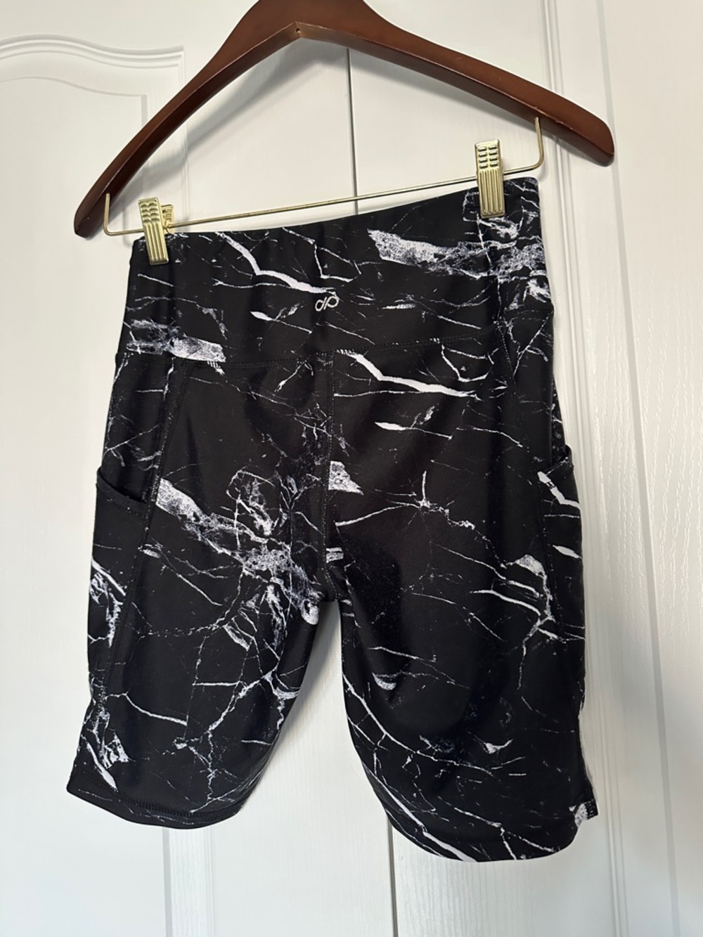 Women’s Black Marble Print Athletic biker Shorts 2 side pocket waist 12.5” A0127